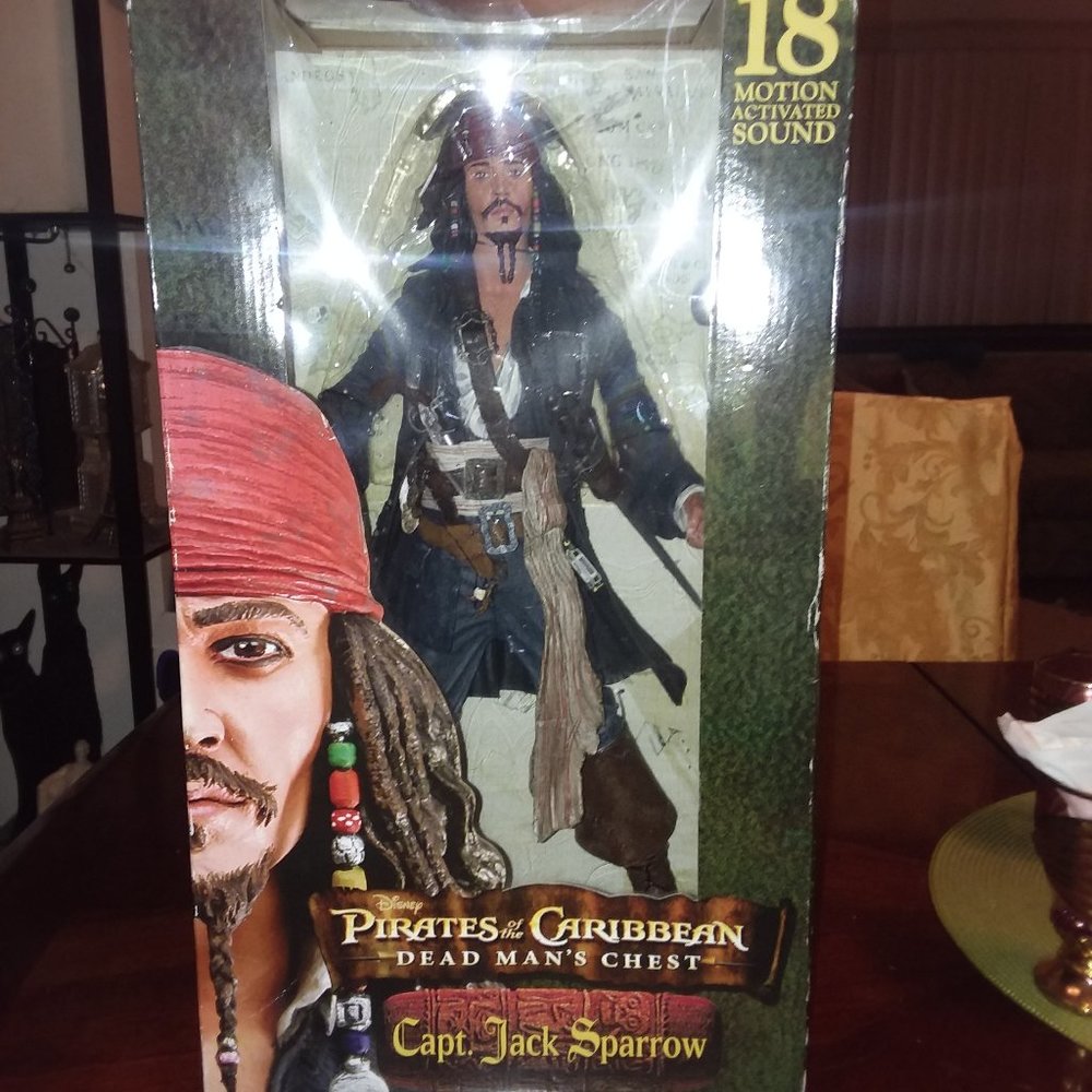 pirates of the carribean,   captain sparrow, disney 18 inch motion sound  figur